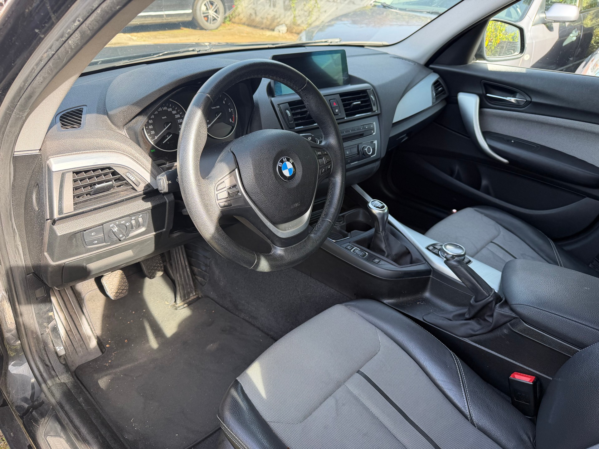BMW 116d Urban Line-image-3