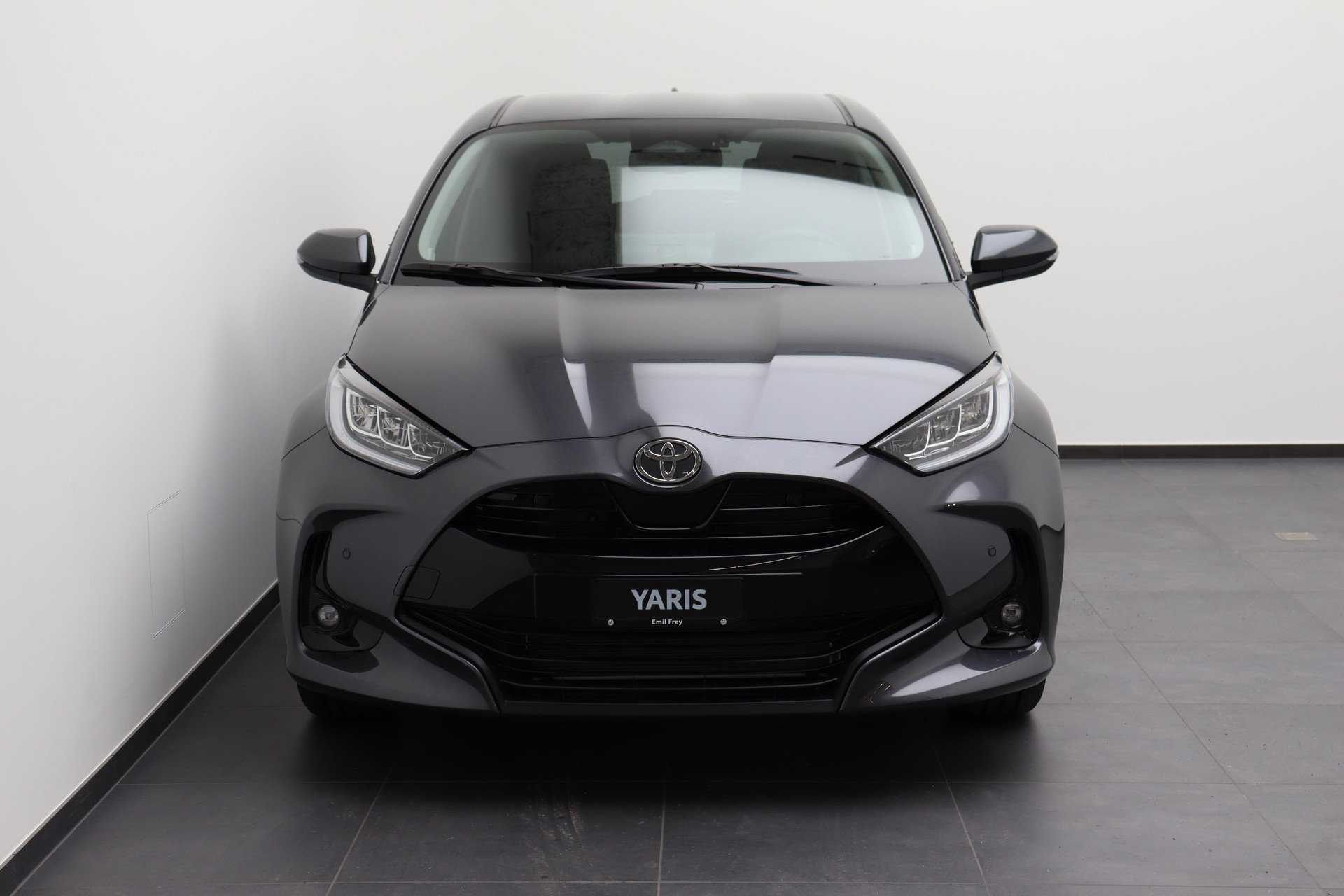 TOYOTA Yaris 1.5 VVT-i HSD Trend inkl. Gratisservice-image-1