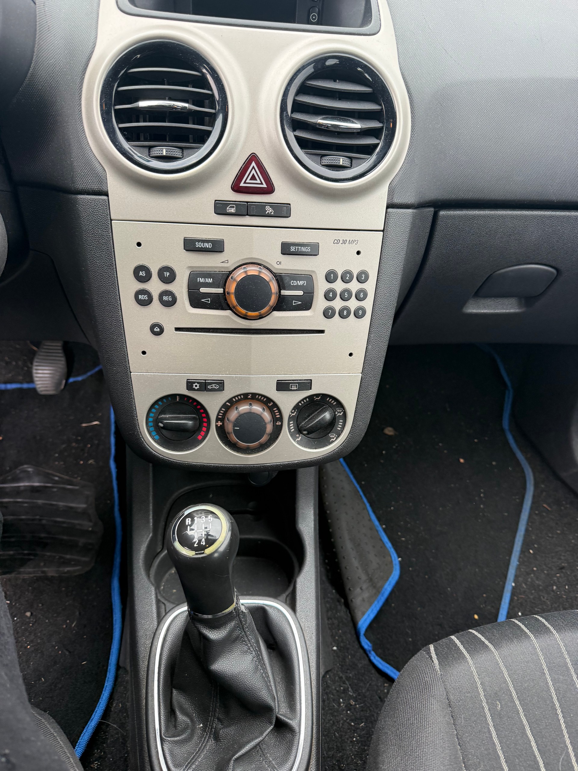 OPEL Corsa 1.2 TP-image-6