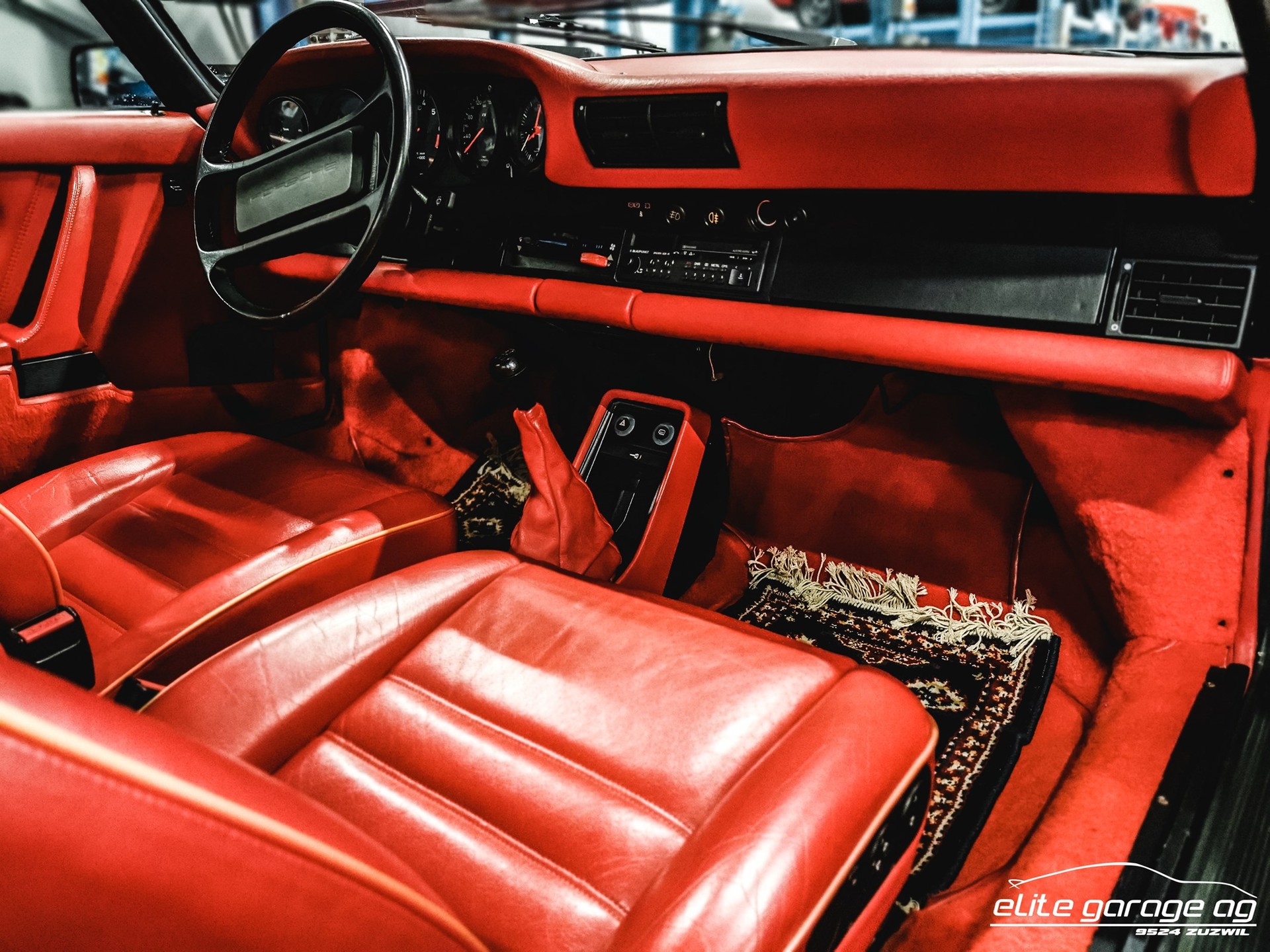 PORSCHE 911 Carrera Cabrio-image-14