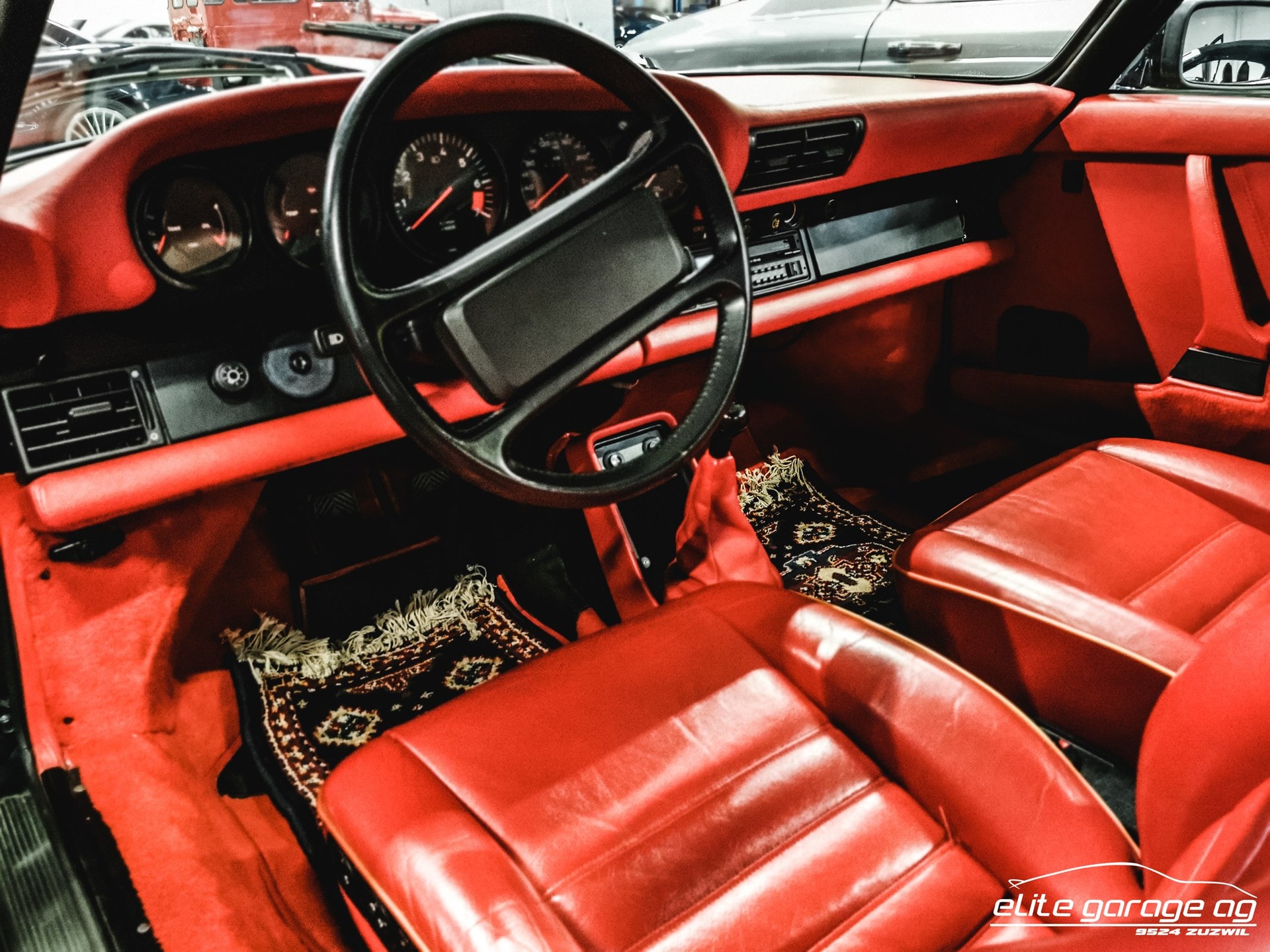PORSCHE 911 Carrera Cabrio-image-12