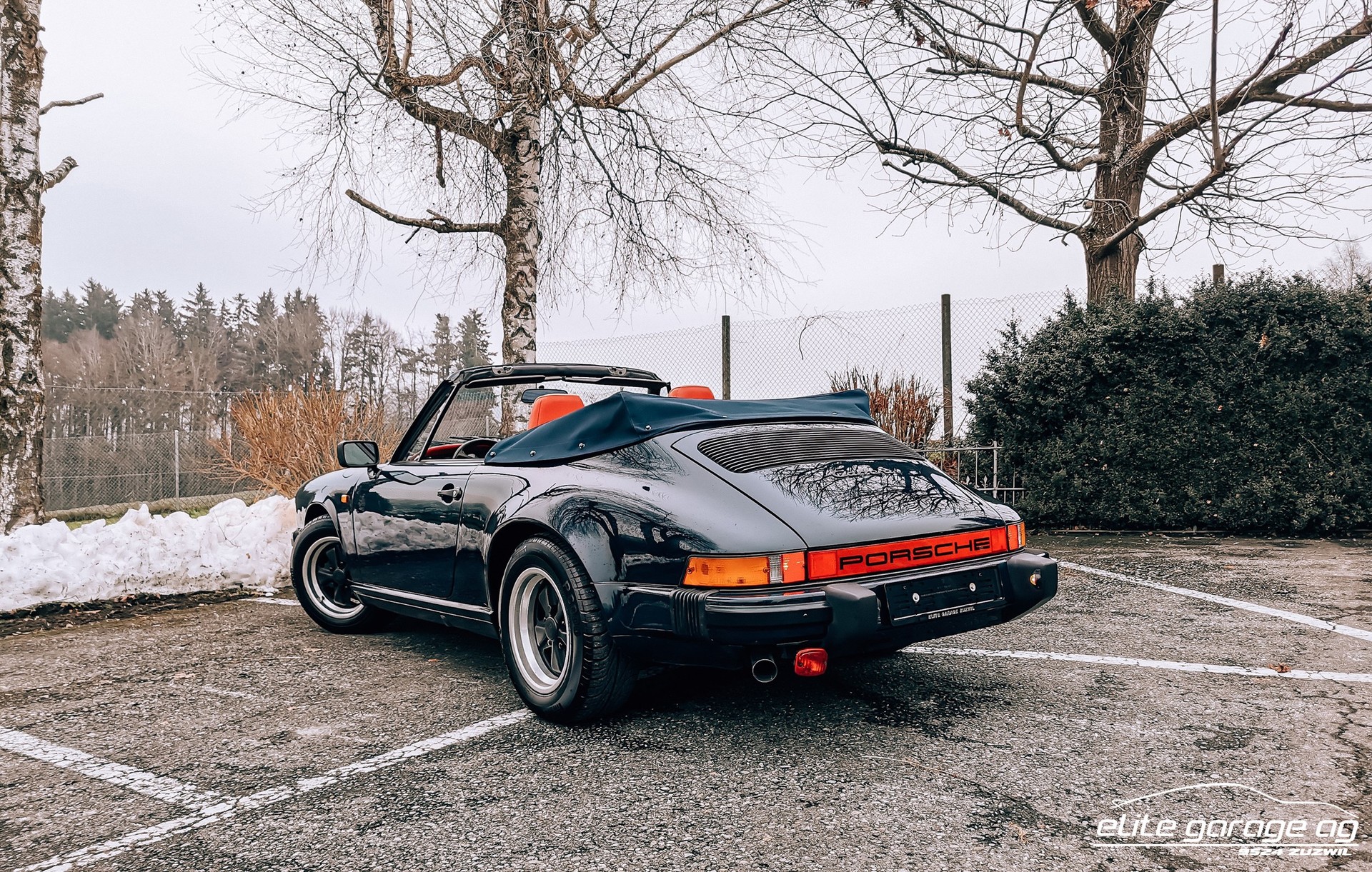 PORSCHE 911 Carrera Cabrio-image-8