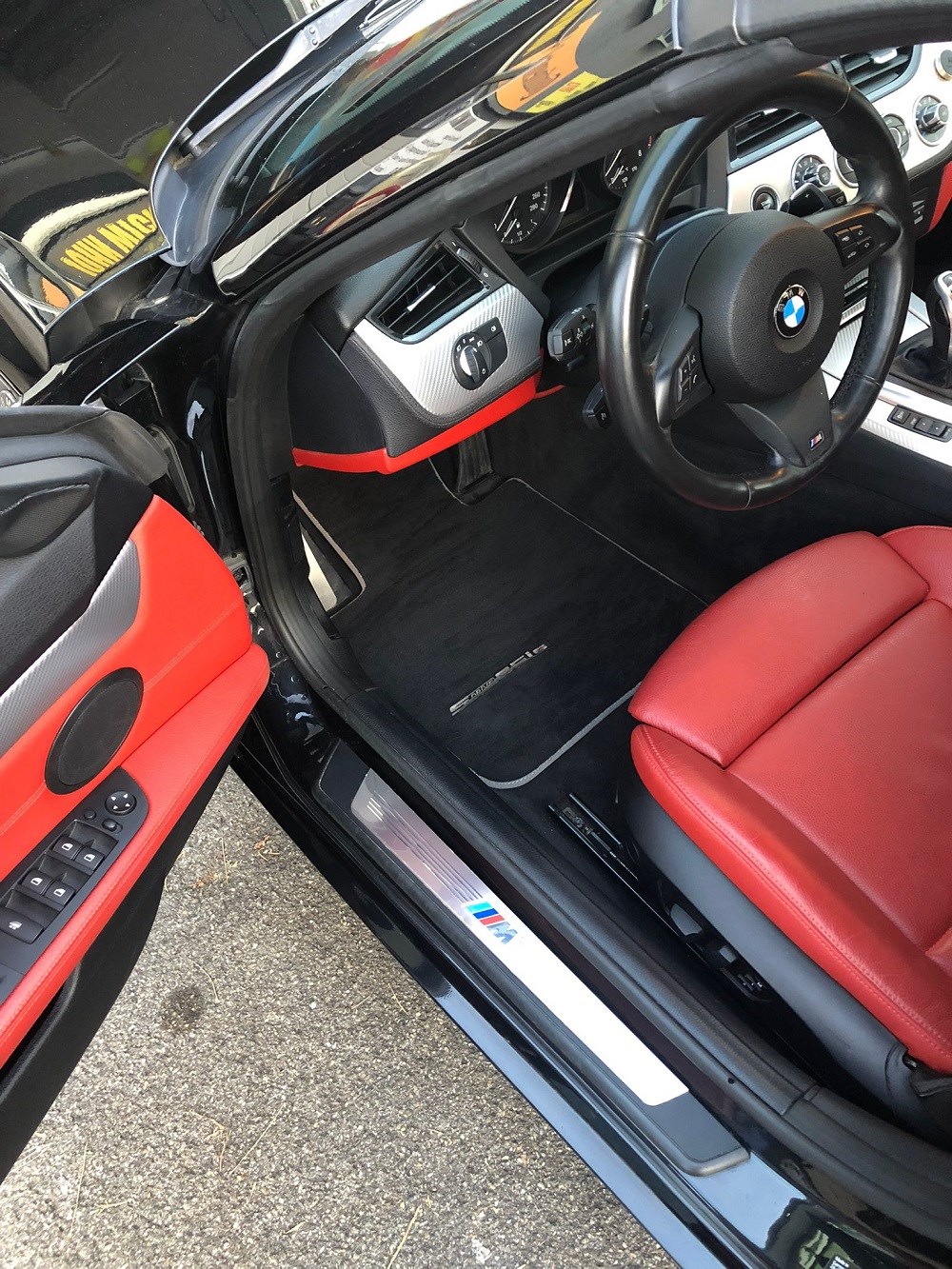 BMW Z4 sDrive35i DKG-image-12