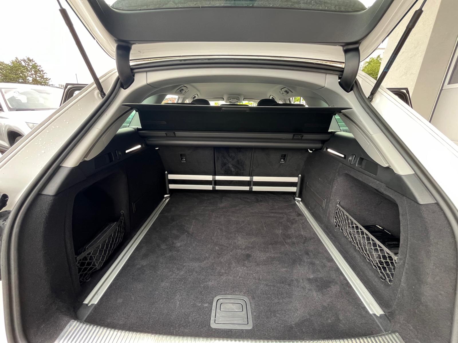 AUDI A4 Avant 40 TDI quattro S-tronic-image-11