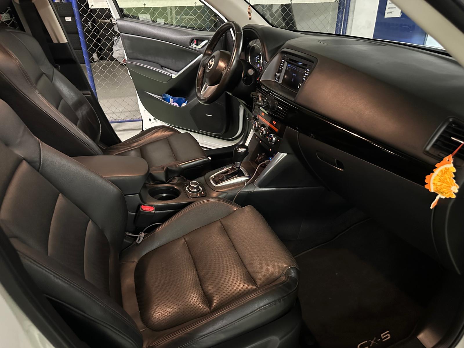 MAZDA CX-5 2.2 D HP Revolution AWD Automatic-image-3
