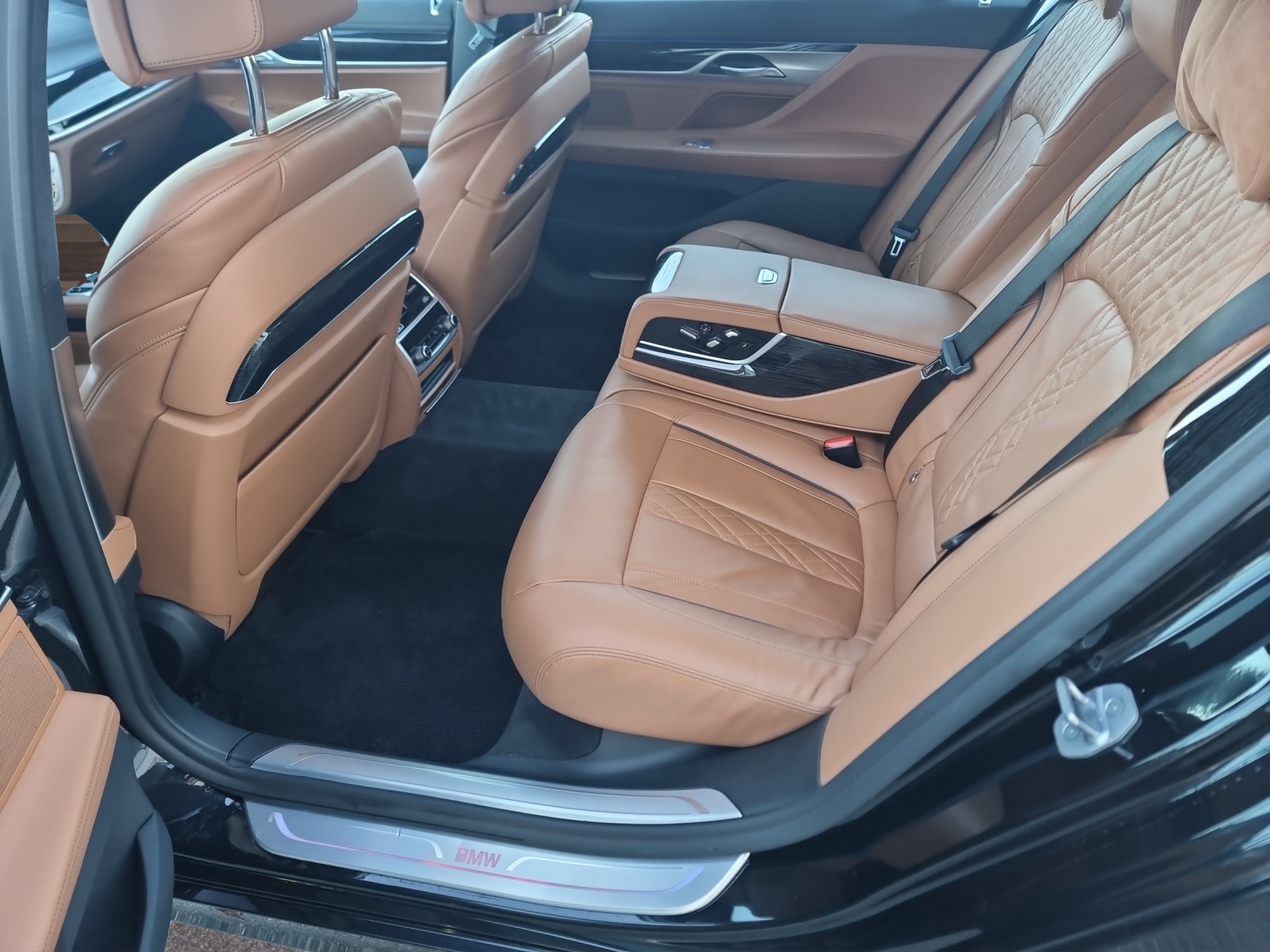 BMW 745Le xDrive Steptronic-image-9