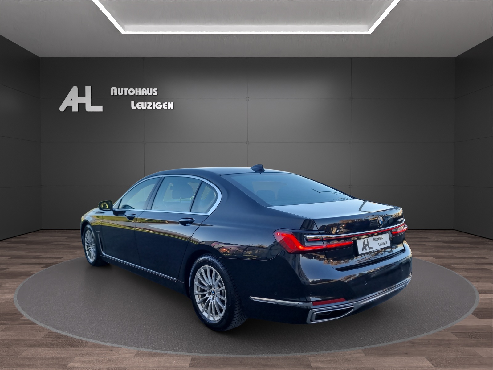 BMW 745Le xDrive Steptronic-image-2