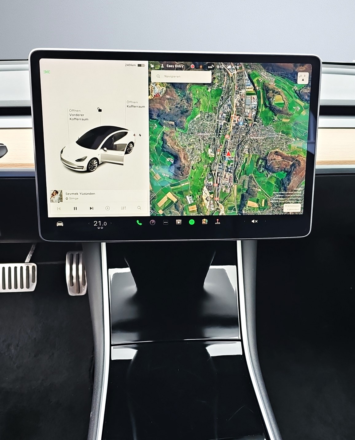 TESLA Model 3 Long Range Dual Motor AWD-image-12