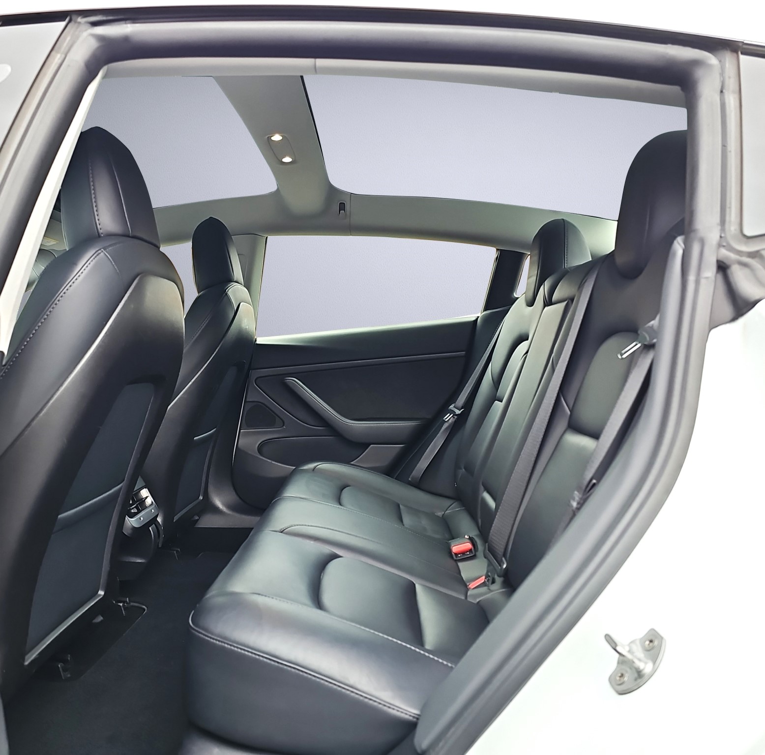 TESLA Model 3 Long Range Dual Motor AWD-image-7