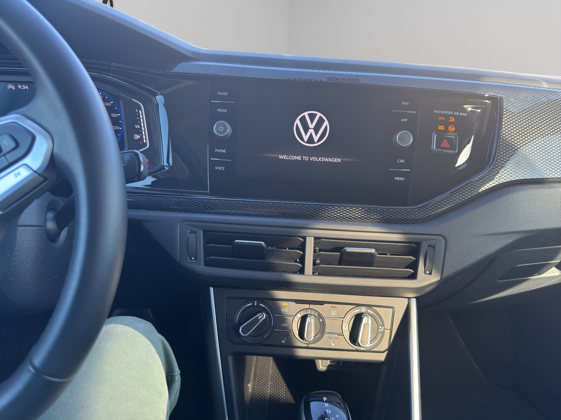 VW Taigo 1.0 TSI Life-image-11
