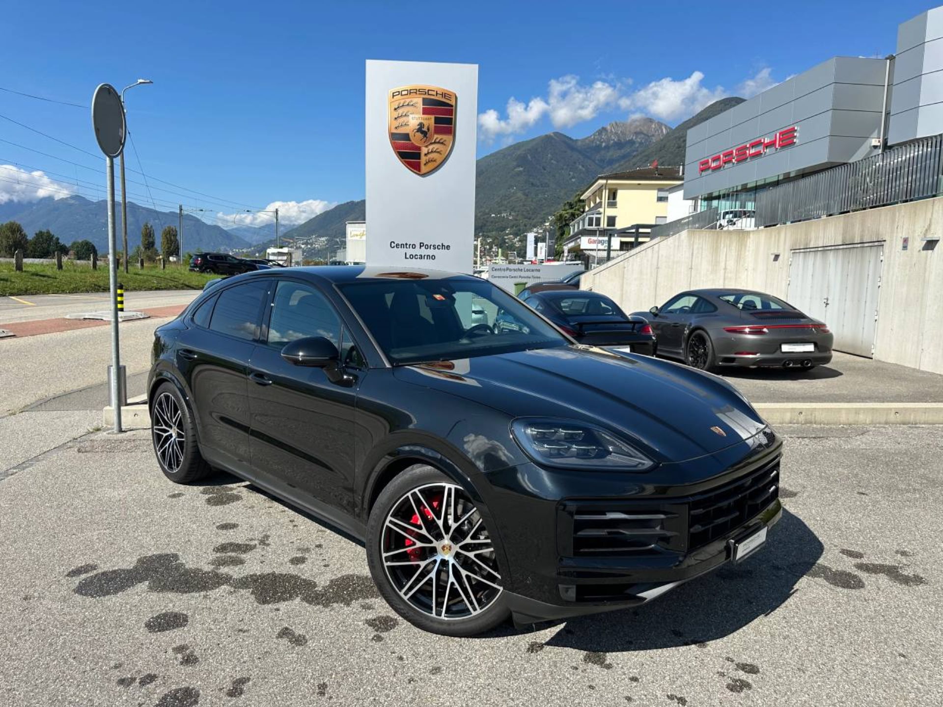 PORSCHE Cayenne S Coupé (MY24)-image-8