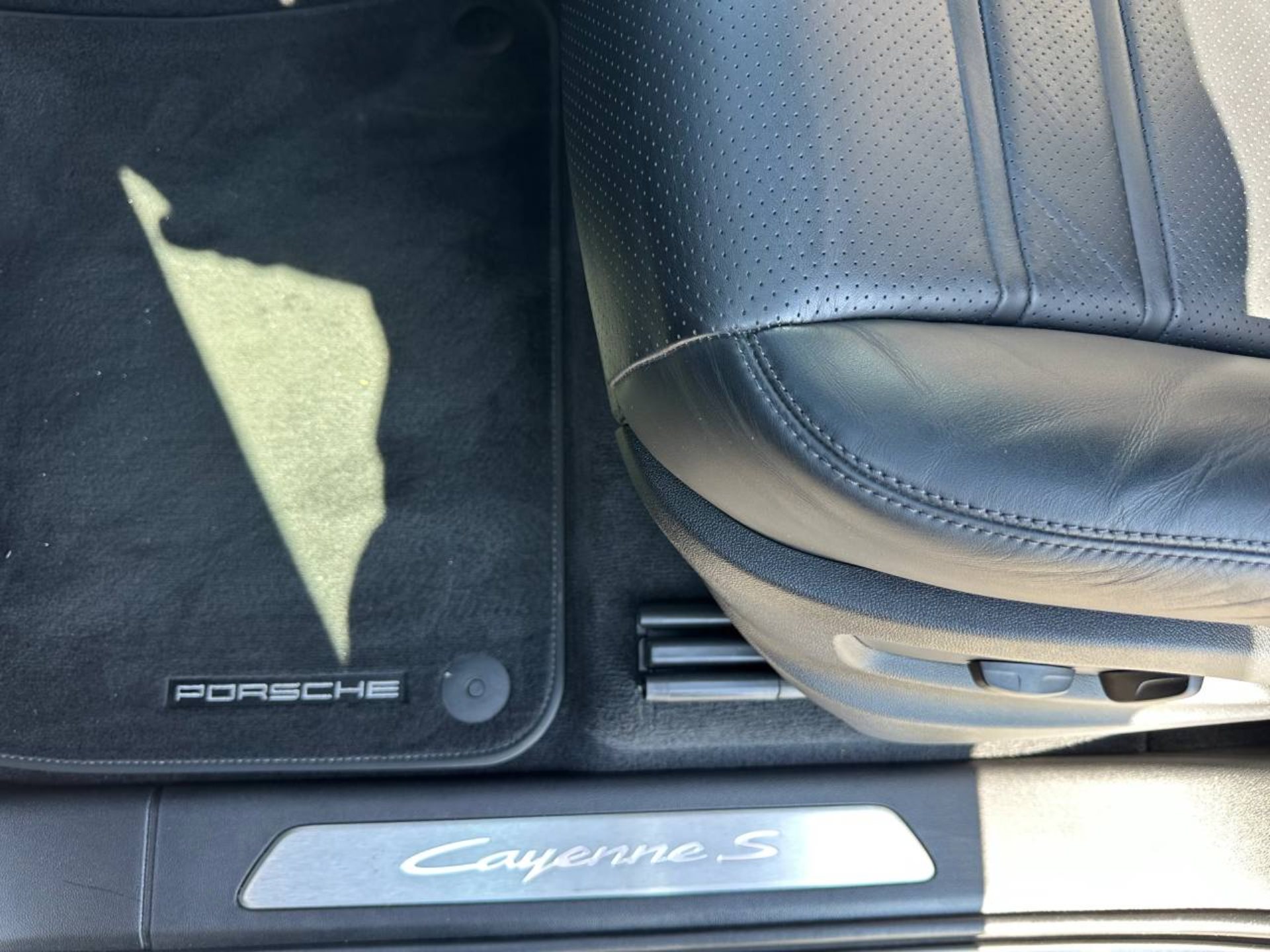 PORSCHE Cayenne S Coupé (MY24)-image-18