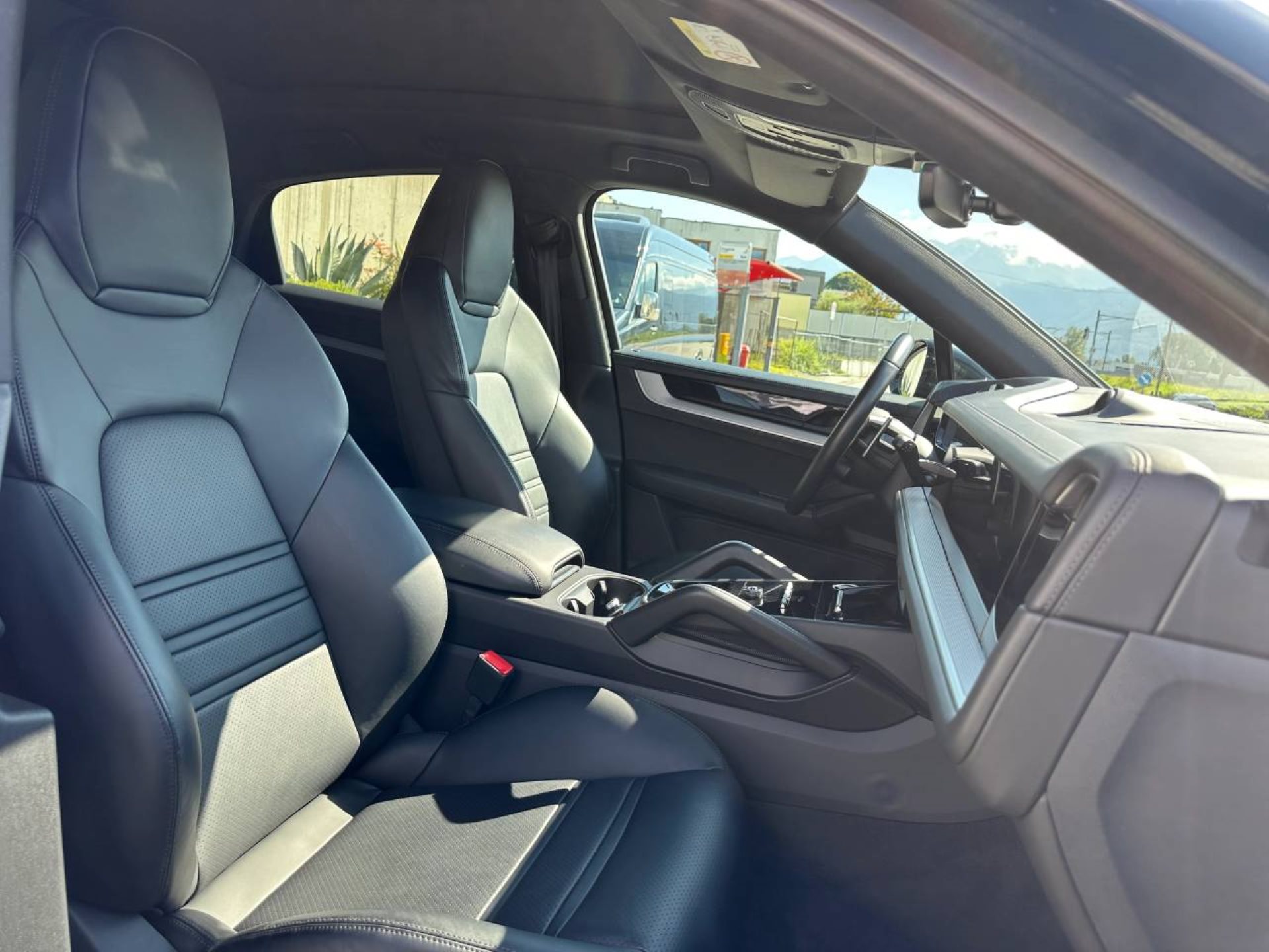 PORSCHE Cayenne S Coupé (MY24)-image-20