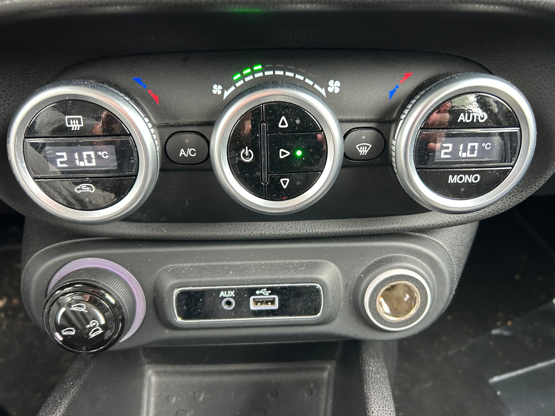 FIAT 500L 1.4 TB 16V Lounge-image-7