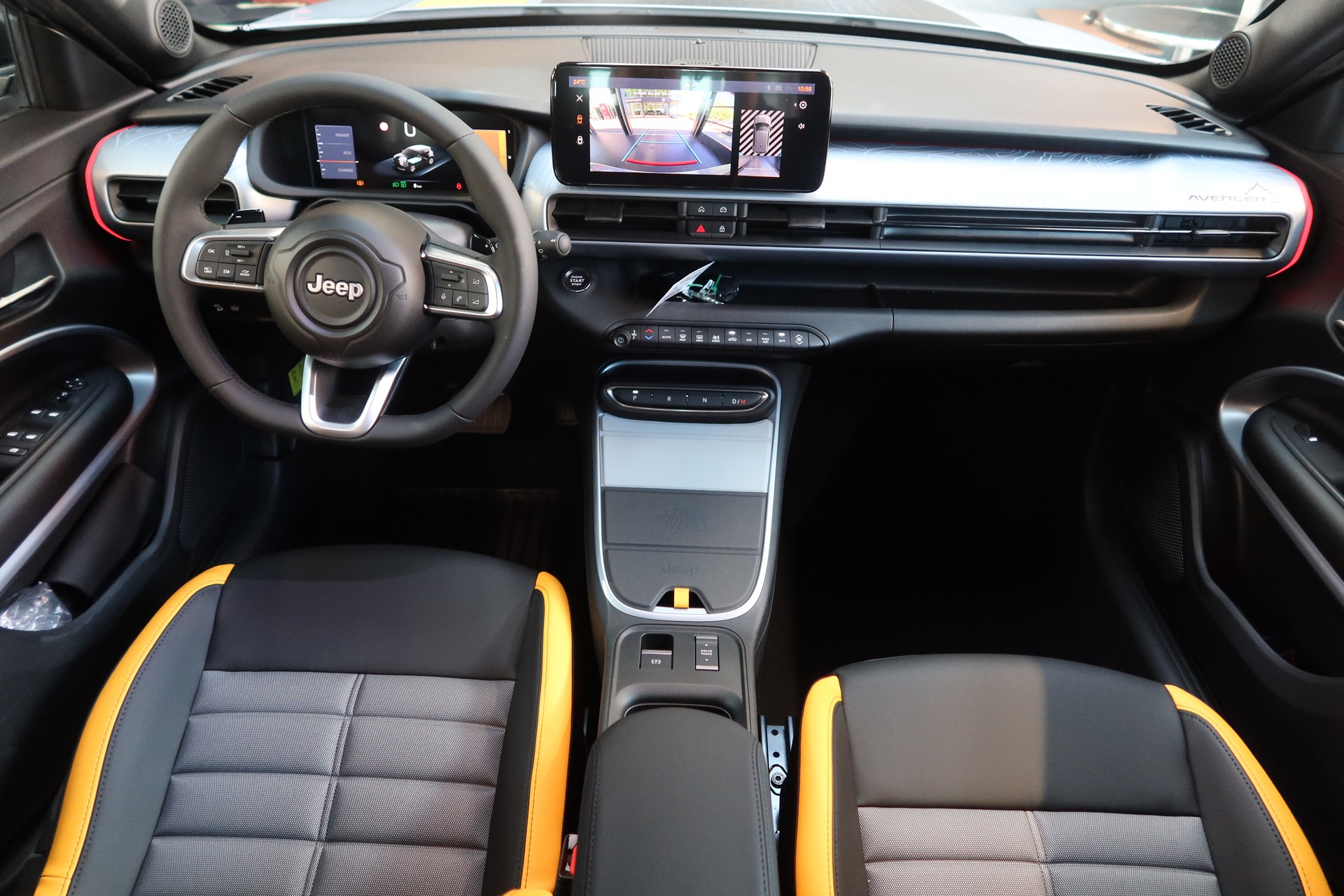 JEEP Avenger 1.2 T TNF 4xe-image-9