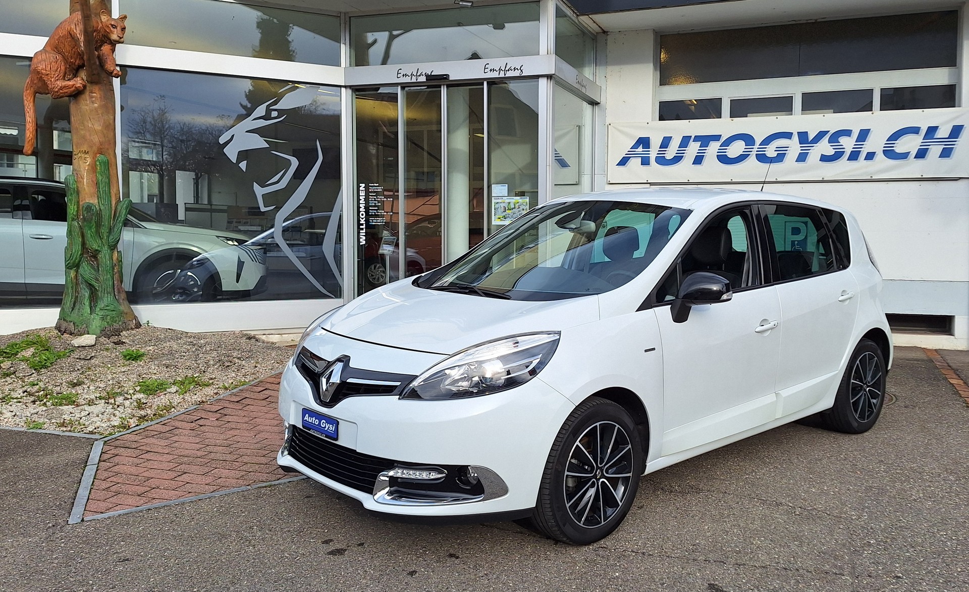 RENAULT Scénic 1.5 dCi Bose Automat mit AHK *frisch ab MFK*-image-12