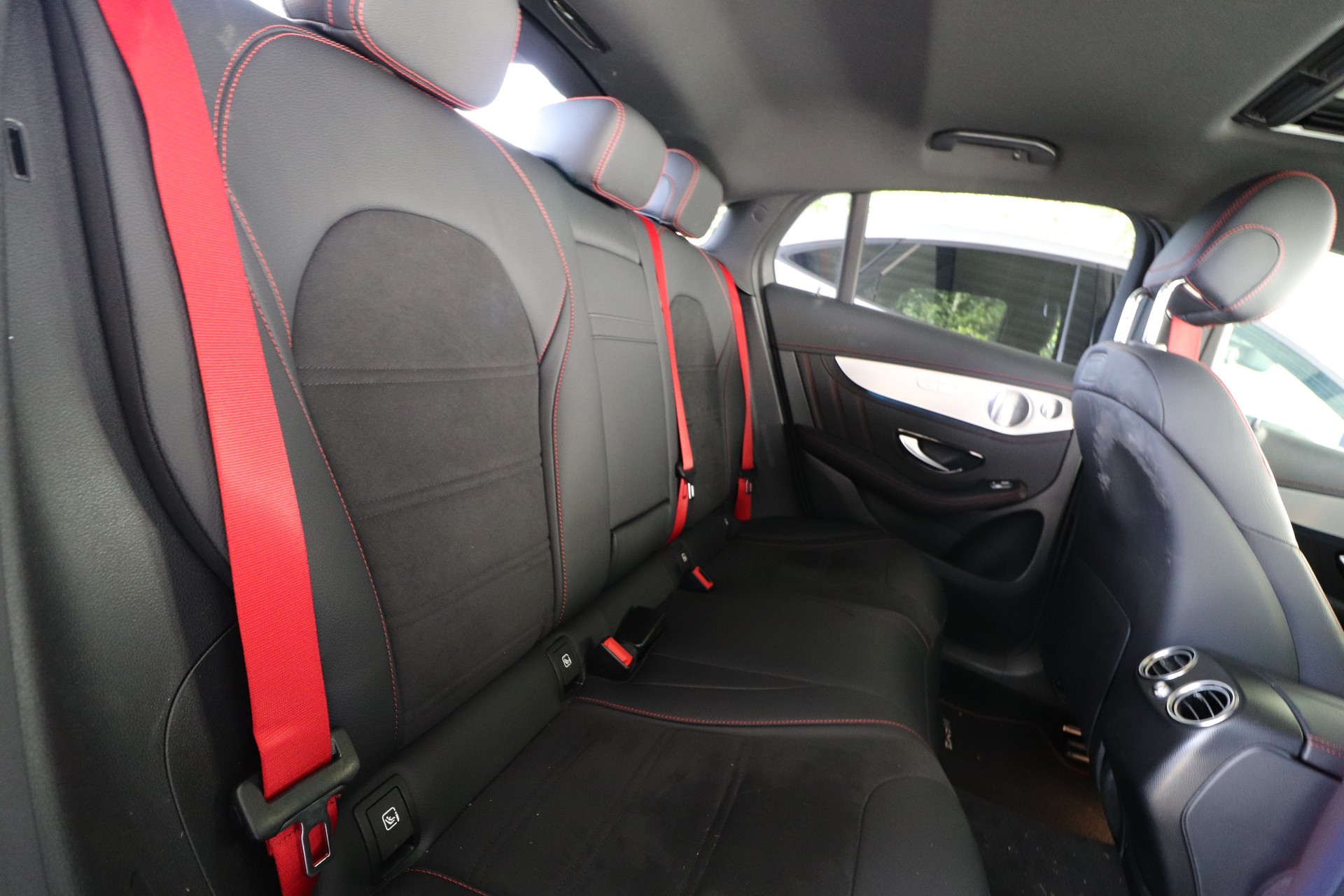 MERCEDES-BENZ GLC 43 AMG 4Matic 9G-Tronic-image-7
