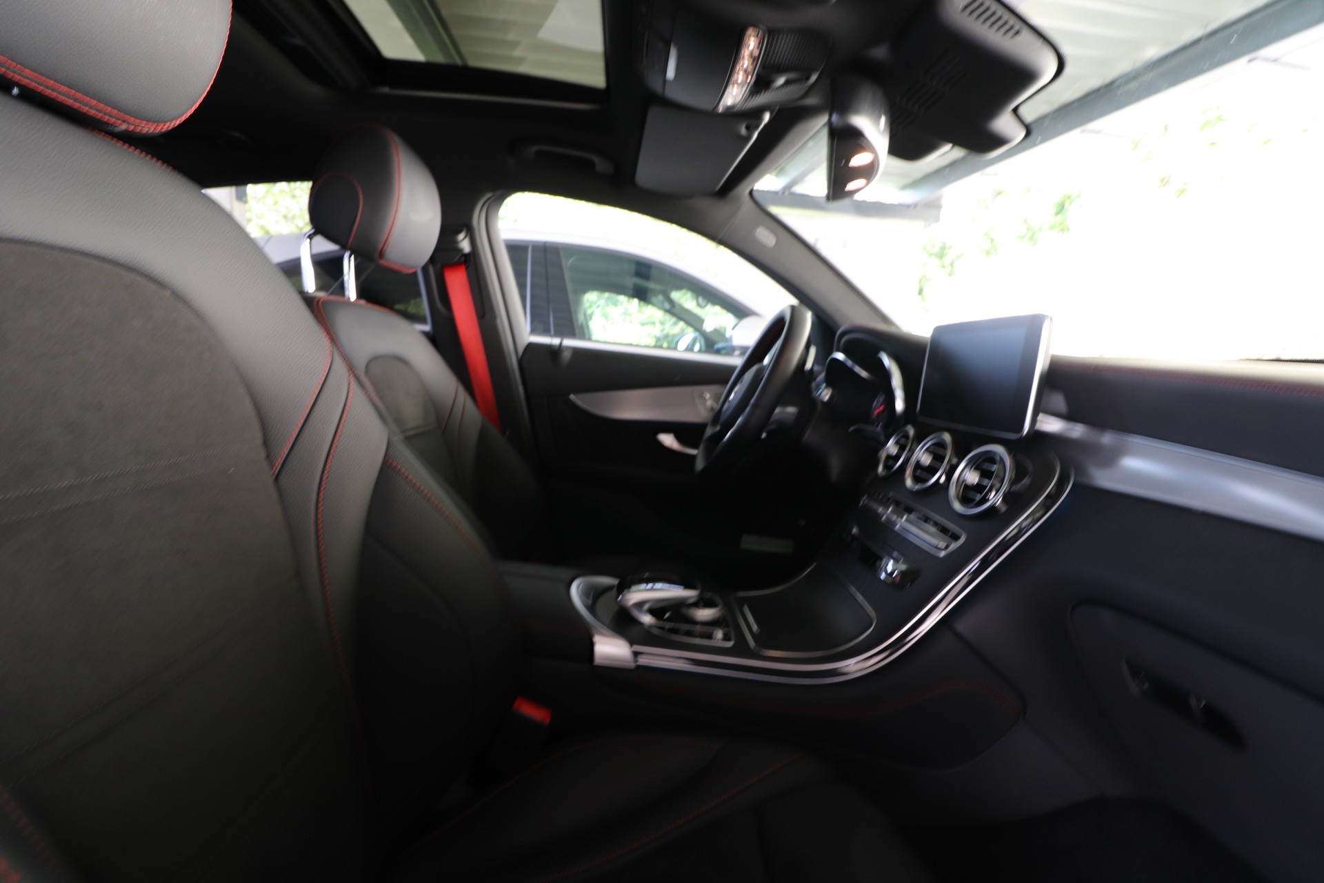 MERCEDES-BENZ GLC 43 AMG 4Matic 9G-Tronic-image-6