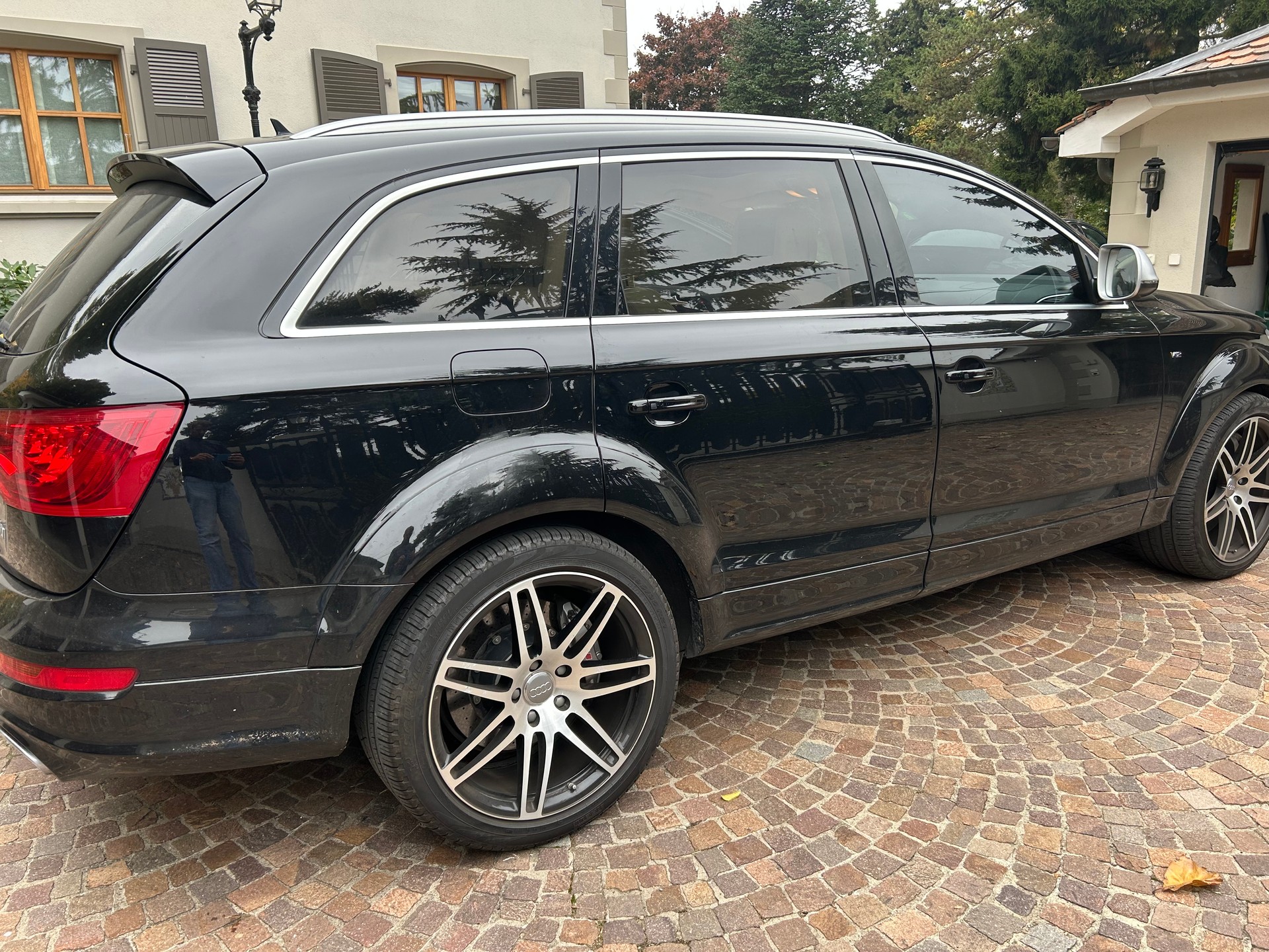 AUDI Q7 6.0 TDI V12 quattro tiptronic-image-1