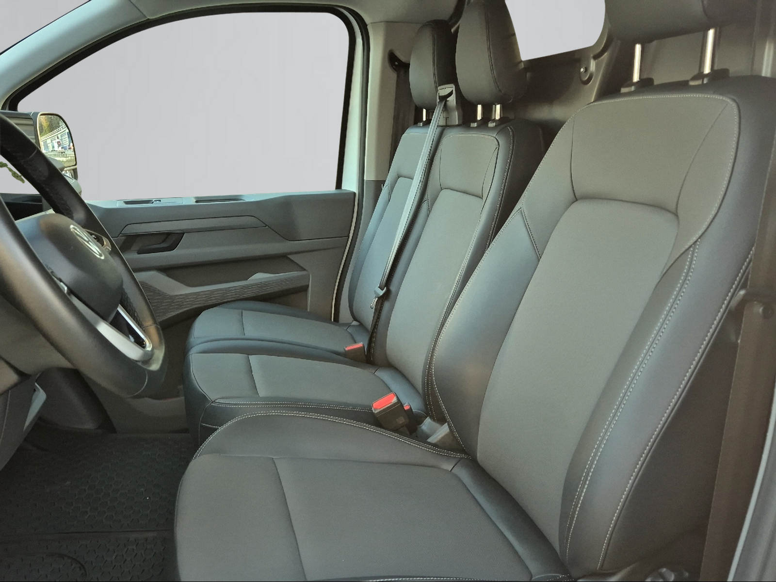 VW Transporter 2.0 TDI 4Motion Automat-image-6