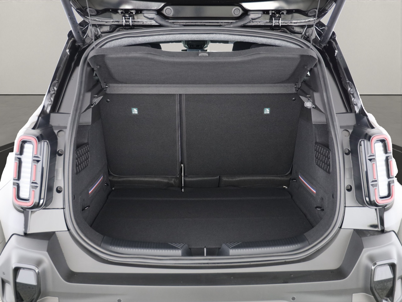 RENAULT R4 E-Tech Comfort Range techno-image-8