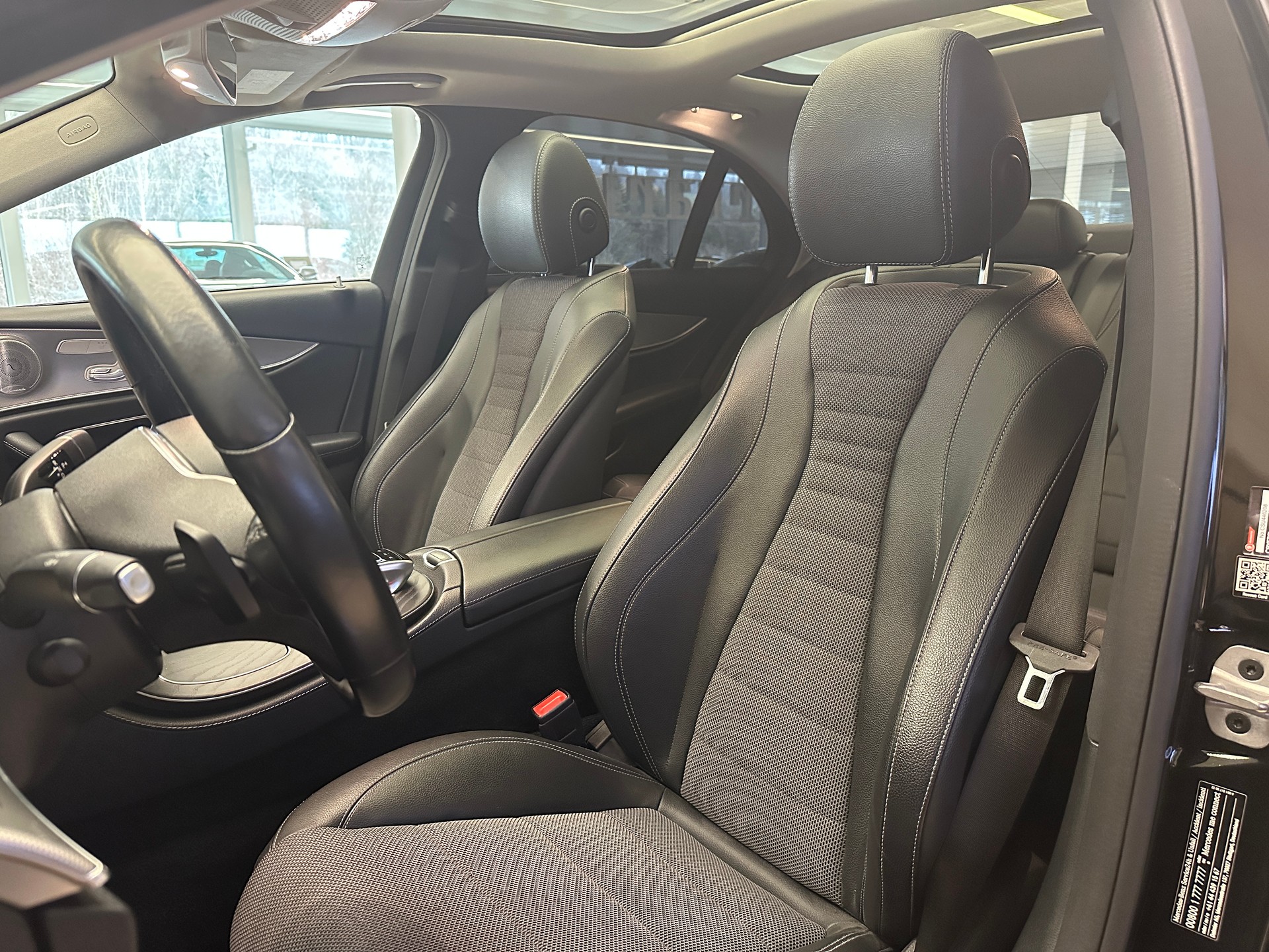 MERCEDES-BENZ E 200 9G-Tronic-image-14