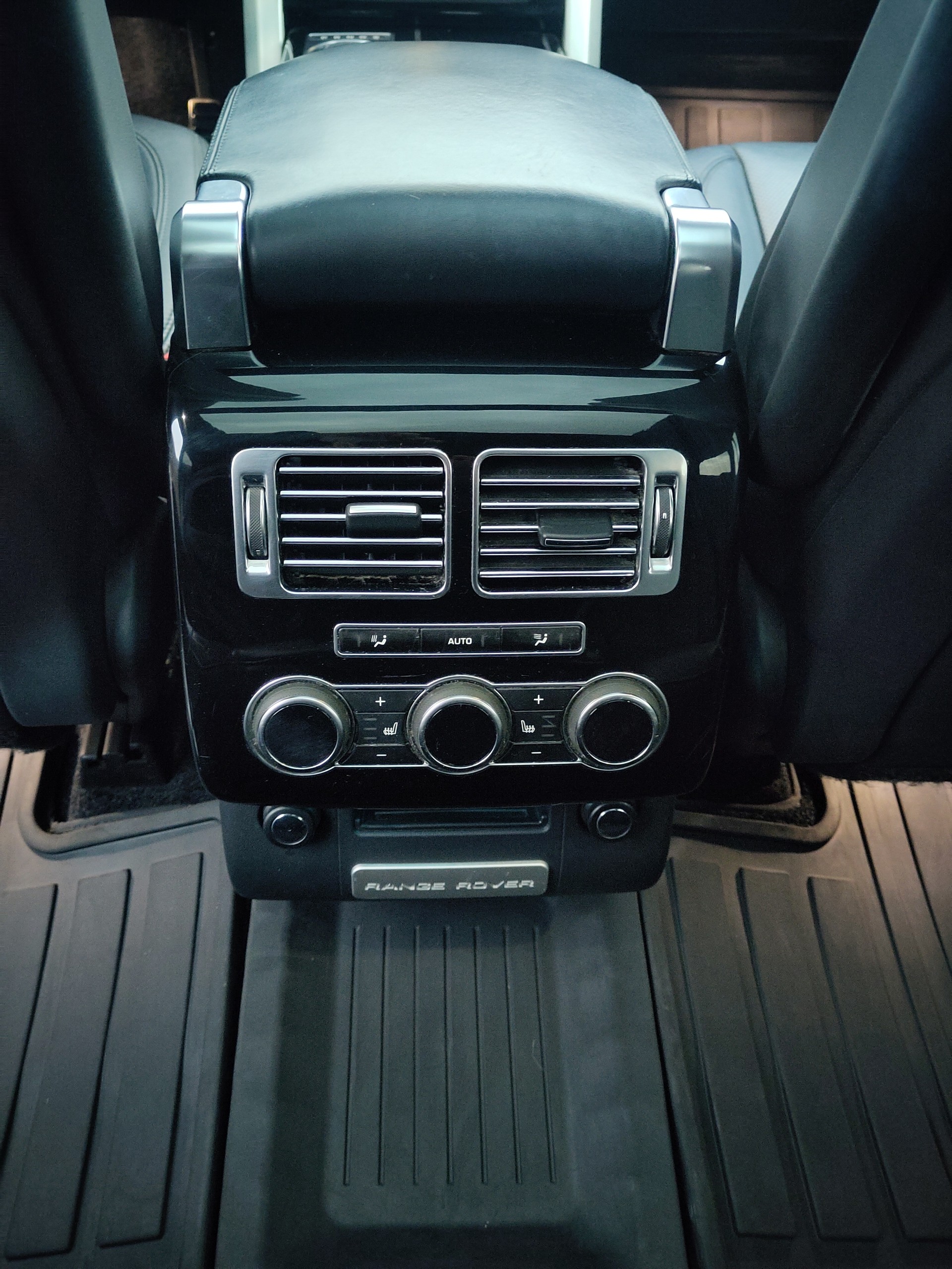 LAND ROVER Range Rover 5.0 V8 SC Autobiography Automatic-image-13