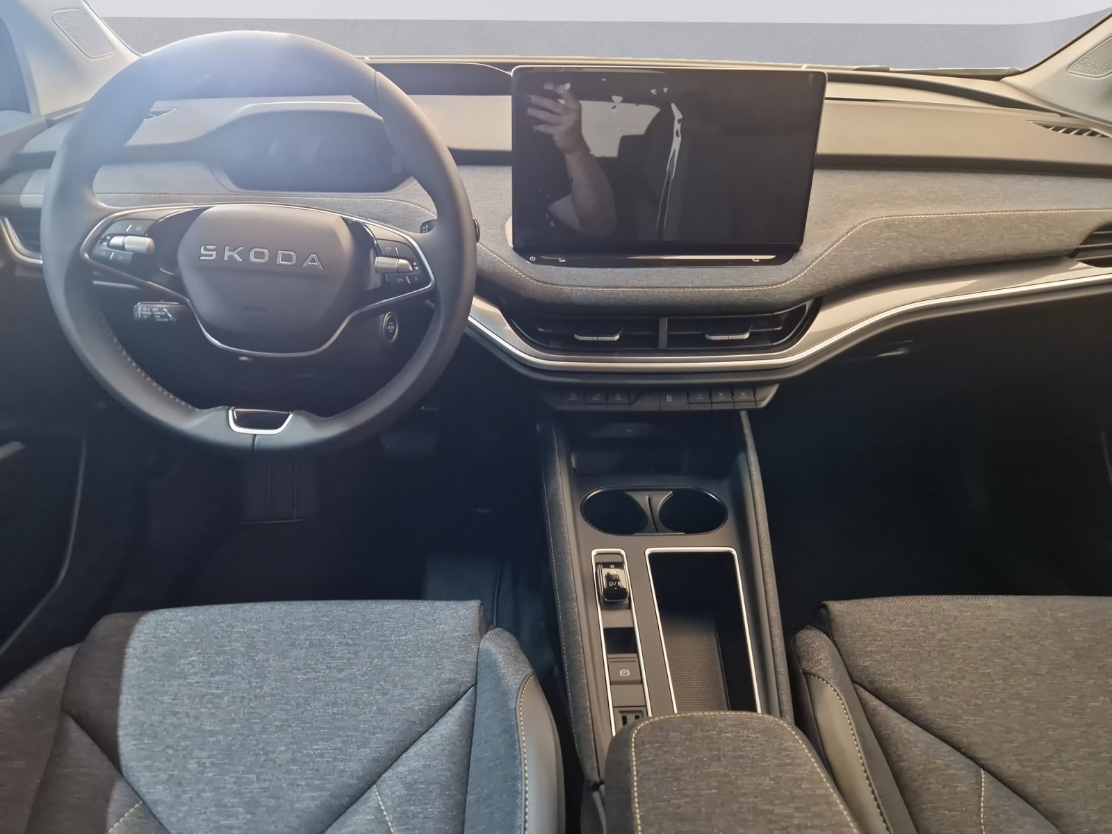 SKODA Elroq 85-image-9
