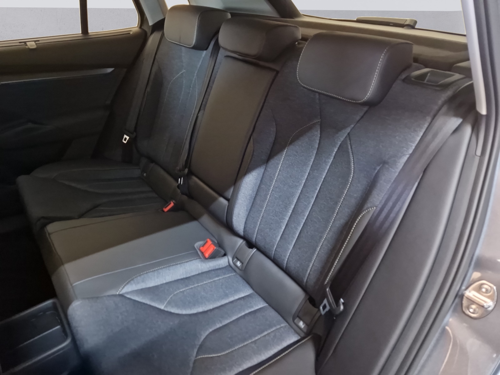 SKODA Elroq 85-image-13