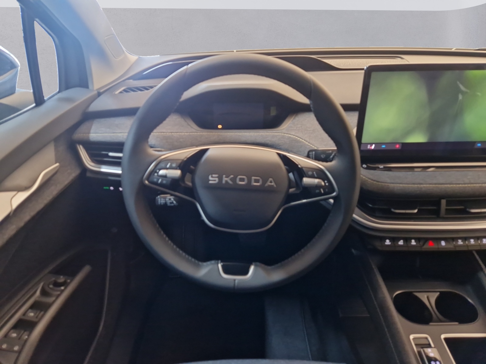 SKODA Elroq 85-image-11