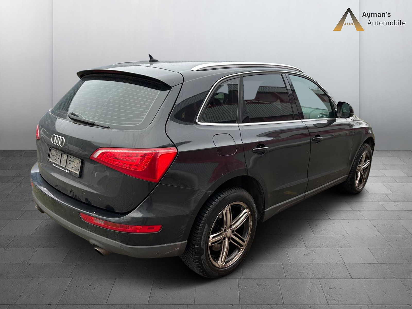 AUDI Q5 3.2 FSI quattro S-tronic-image-2
