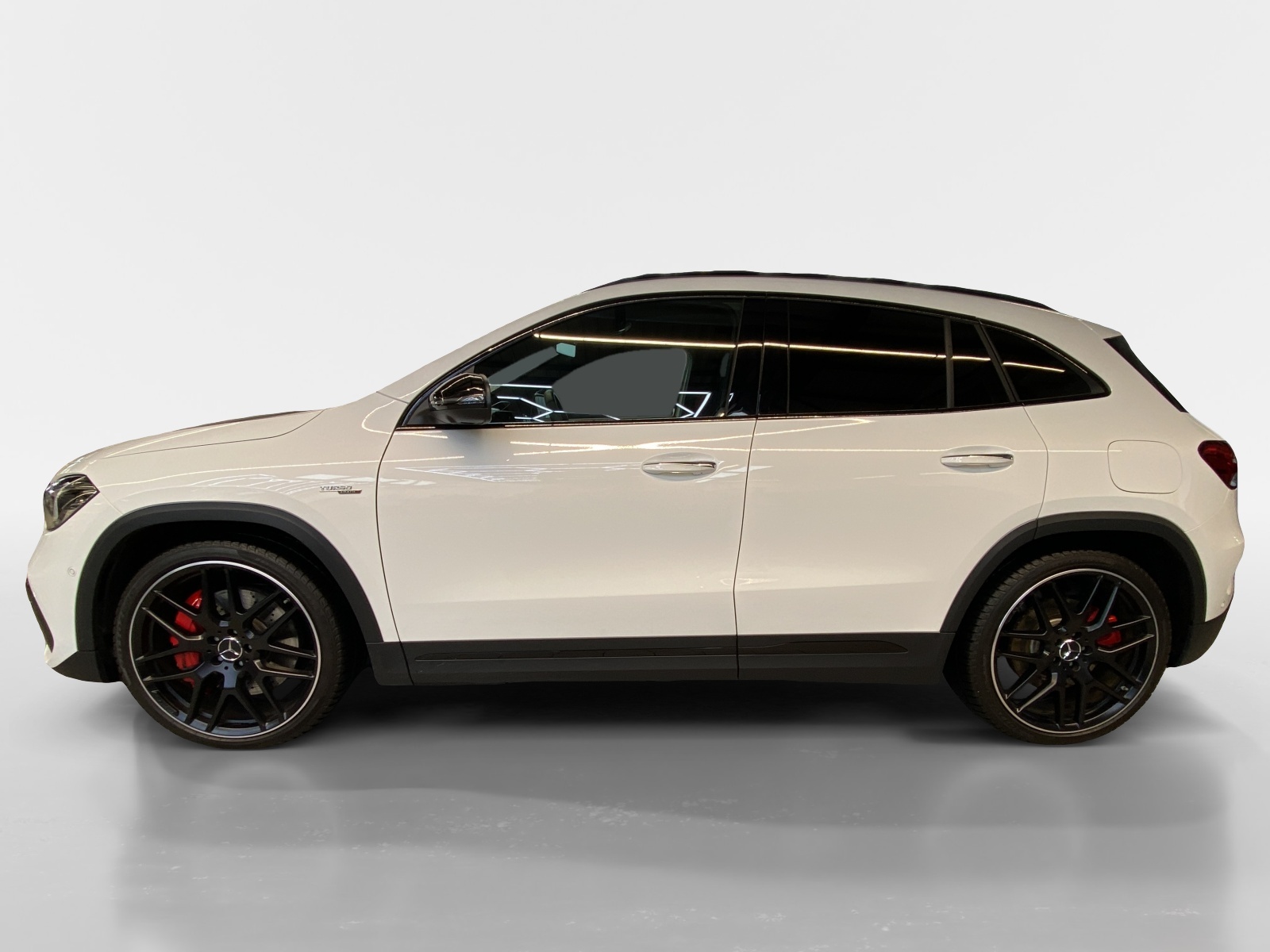 MERCEDES-BENZ GLA 45 S AMG 4MATIC+-image-2