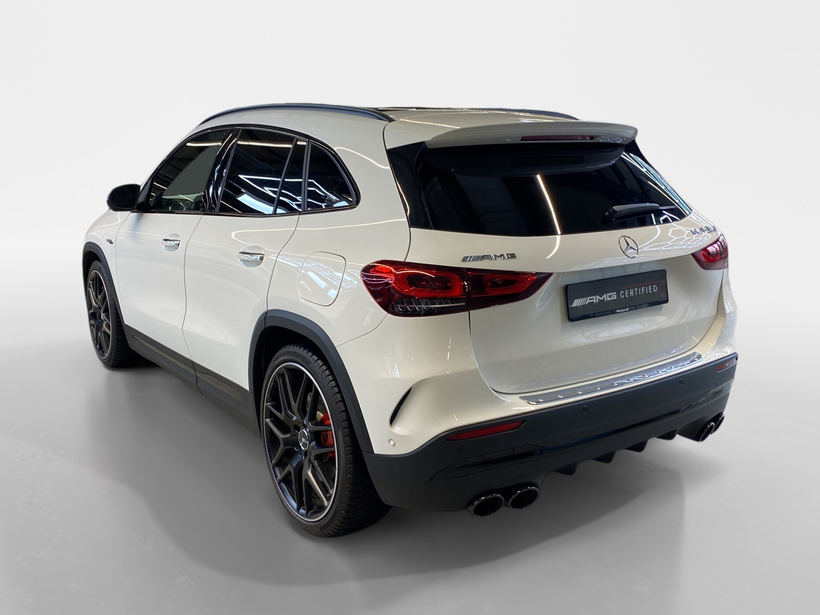MERCEDES-BENZ GLA 45 S AMG 4MATIC+-image-3