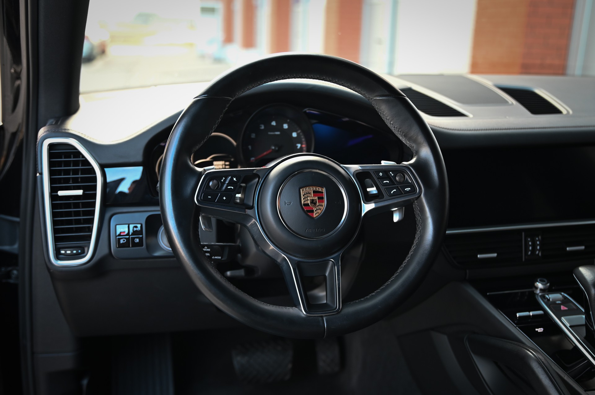 PORSCHE Cayenne-image-2