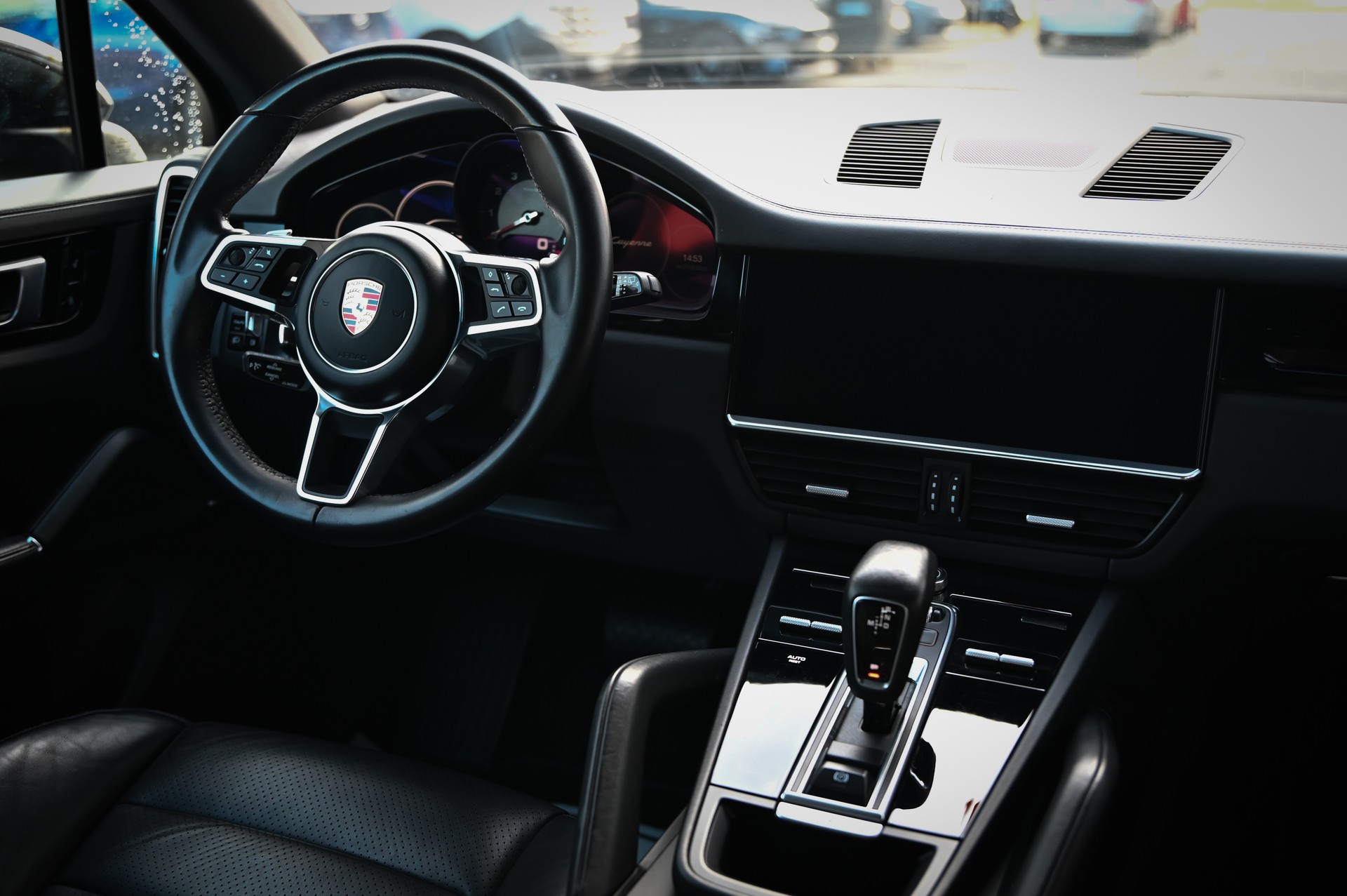 PORSCHE Cayenne-image-1