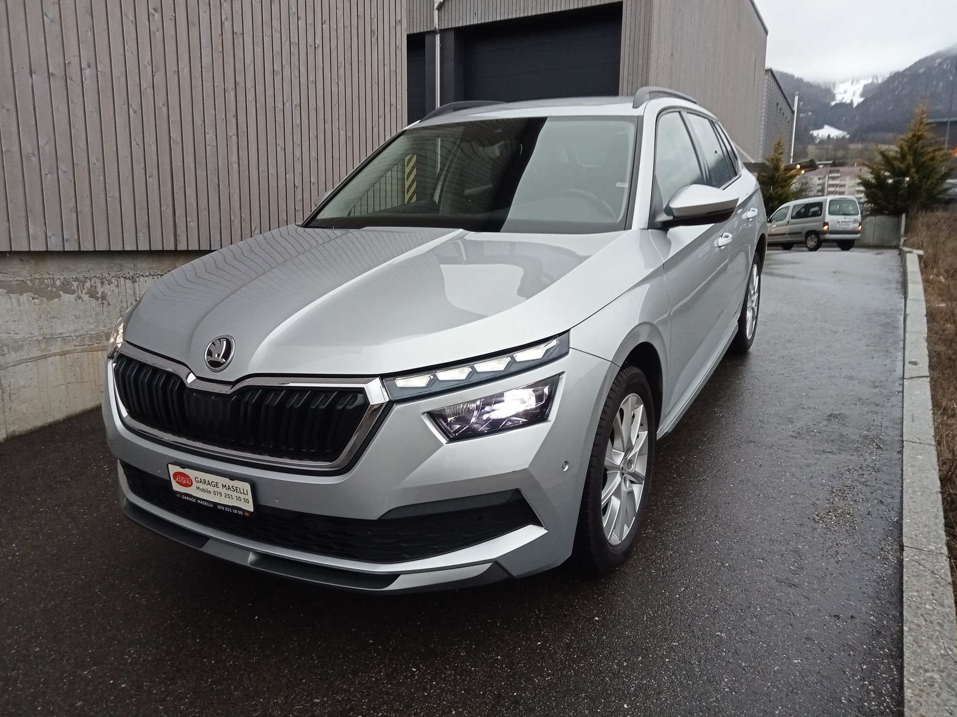 SKODA Kamiq 1.0 TGI Style-image-2