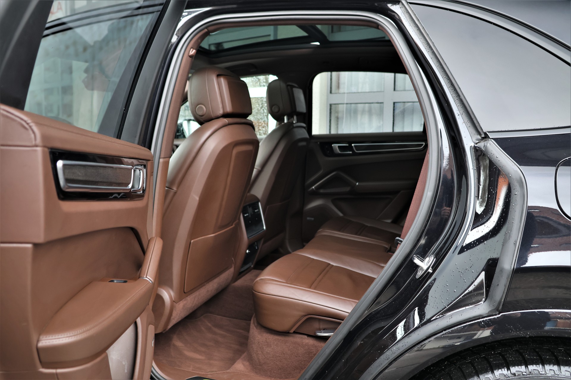 PORSCHE Cayenne E-Hybrid (CH)-image-10