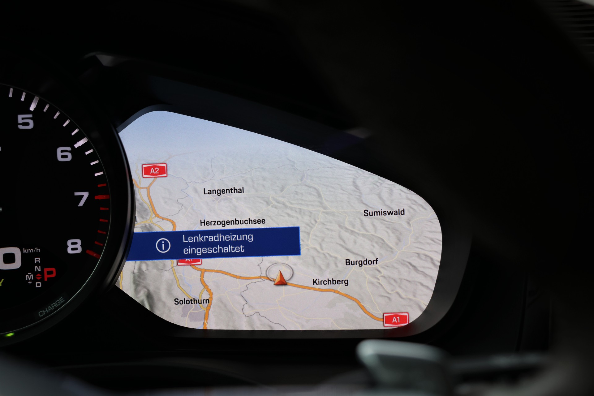 PORSCHE Cayenne E-Hybrid (CH)-image-24