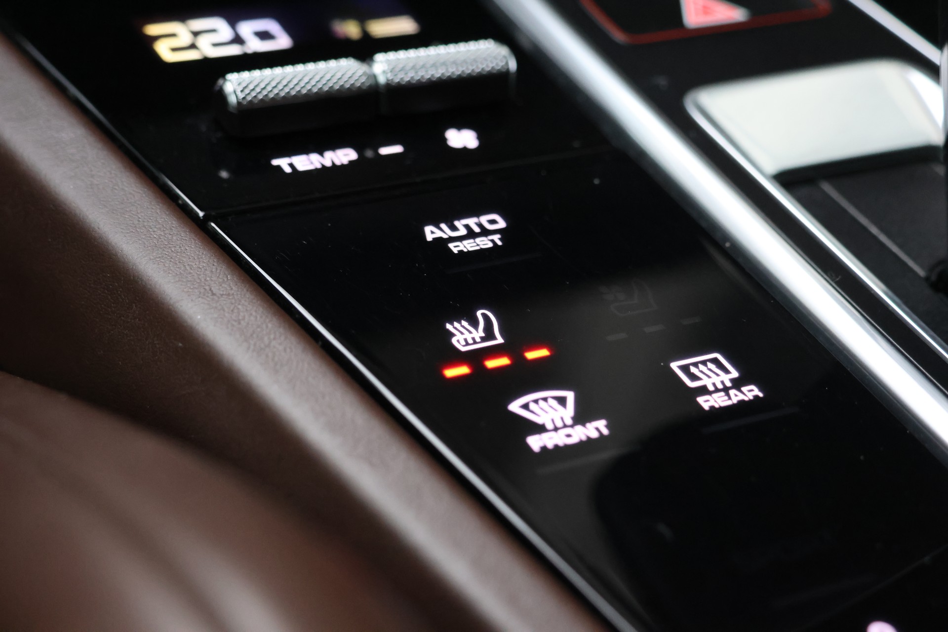PORSCHE Cayenne E-Hybrid (CH)-image-25