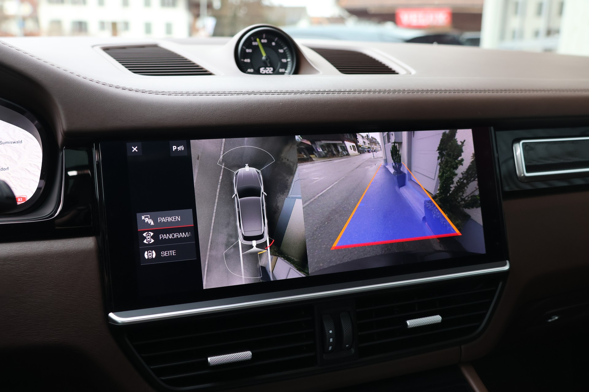 PORSCHE Cayenne E-Hybrid (CH)-image-21