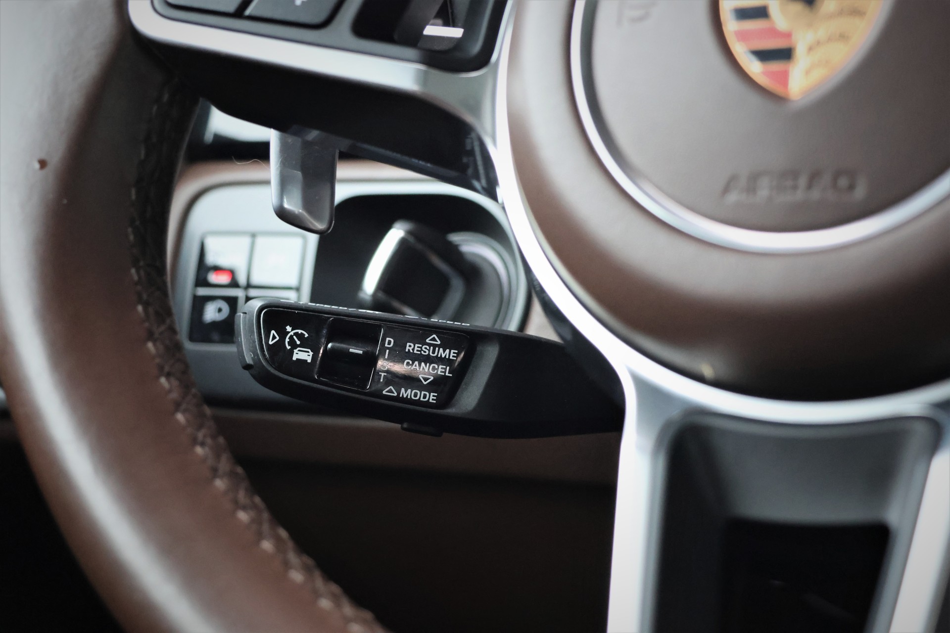 PORSCHE Cayenne E-Hybrid (CH)-image-16