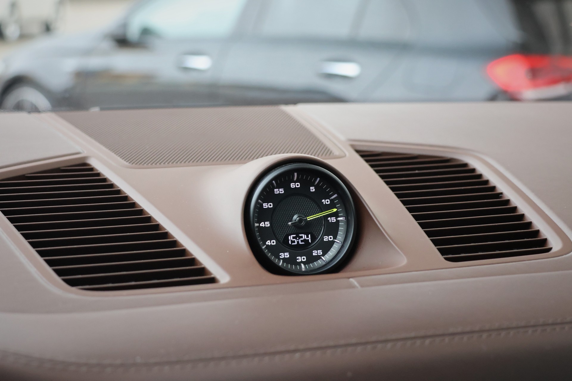 PORSCHE Cayenne E-Hybrid (CH)-image-26