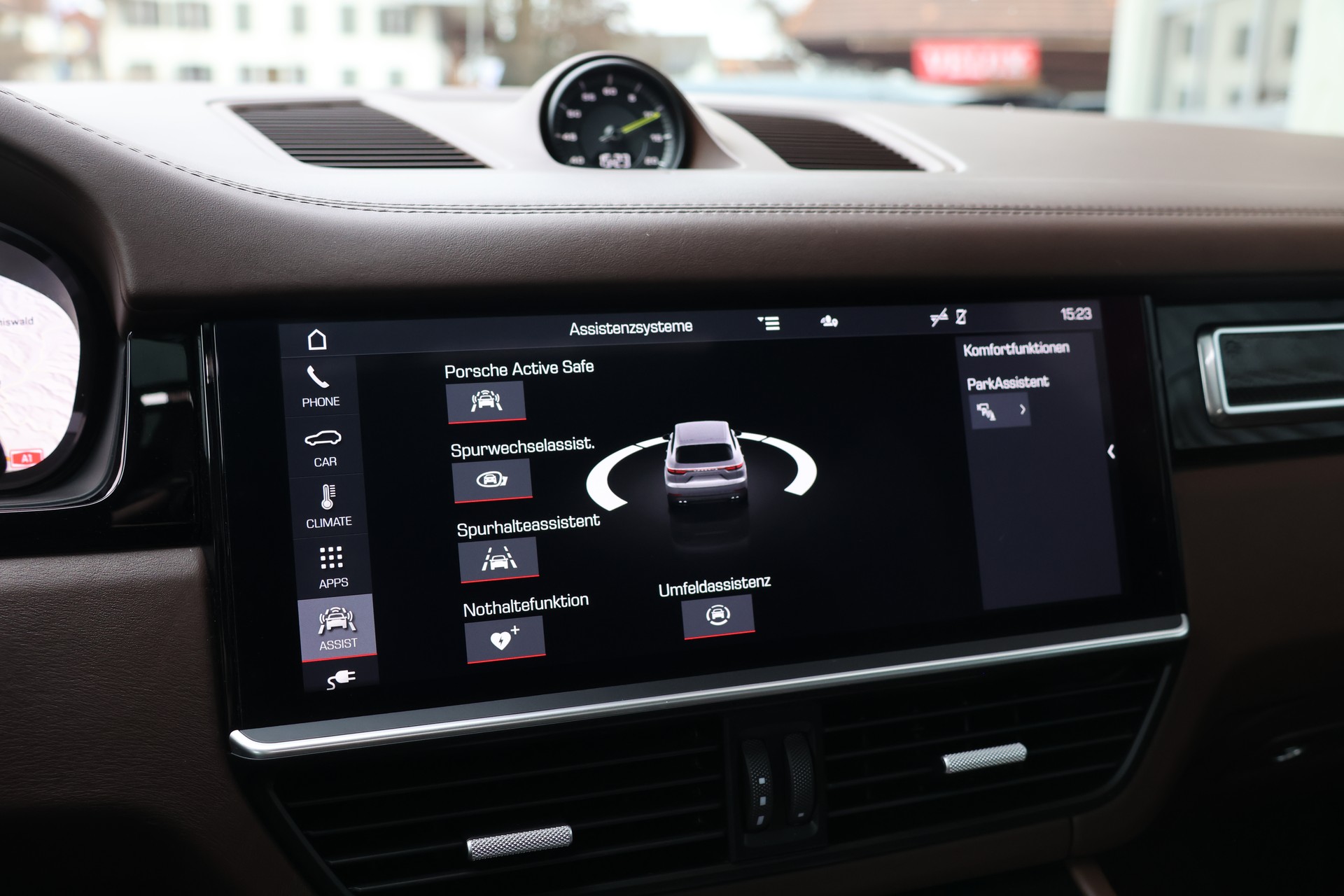 PORSCHE Cayenne E-Hybrid (CH)-image-22