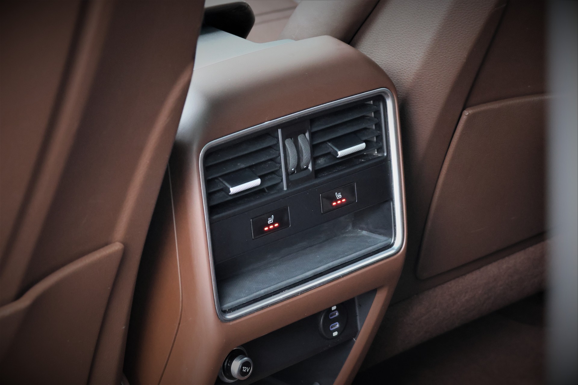 PORSCHE Cayenne E-Hybrid (CH)-image-11