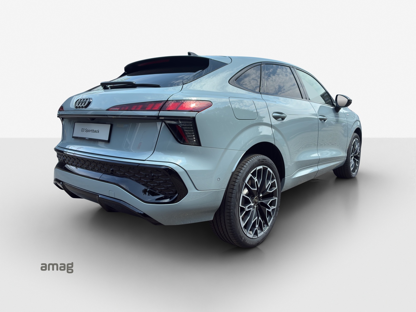 AUDI Q3 Sportback 110 kW TFSI S tronic-image-4