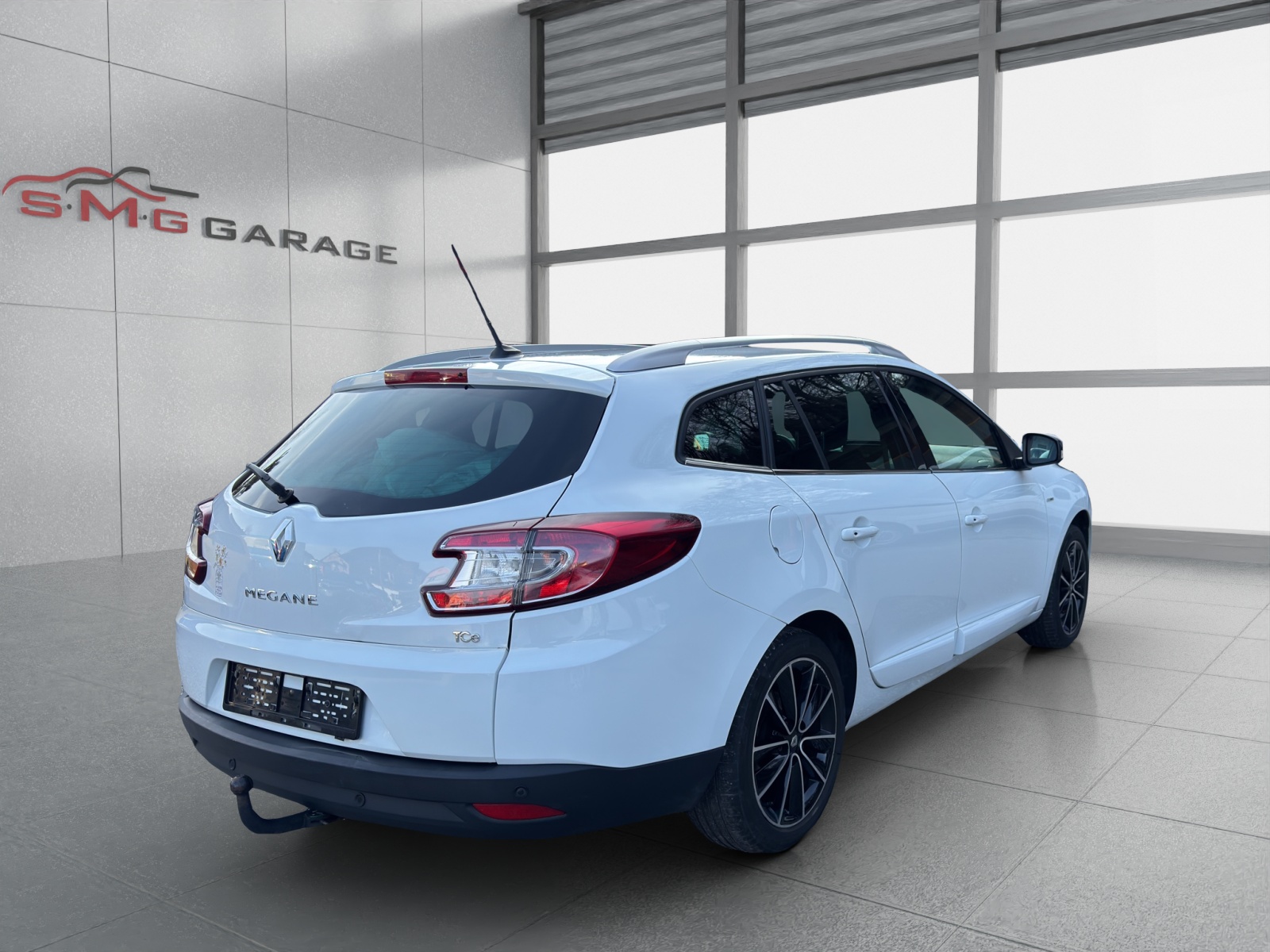 RENAULT Mégane Grandtour 1.2 16V Turbo Bose-image-4