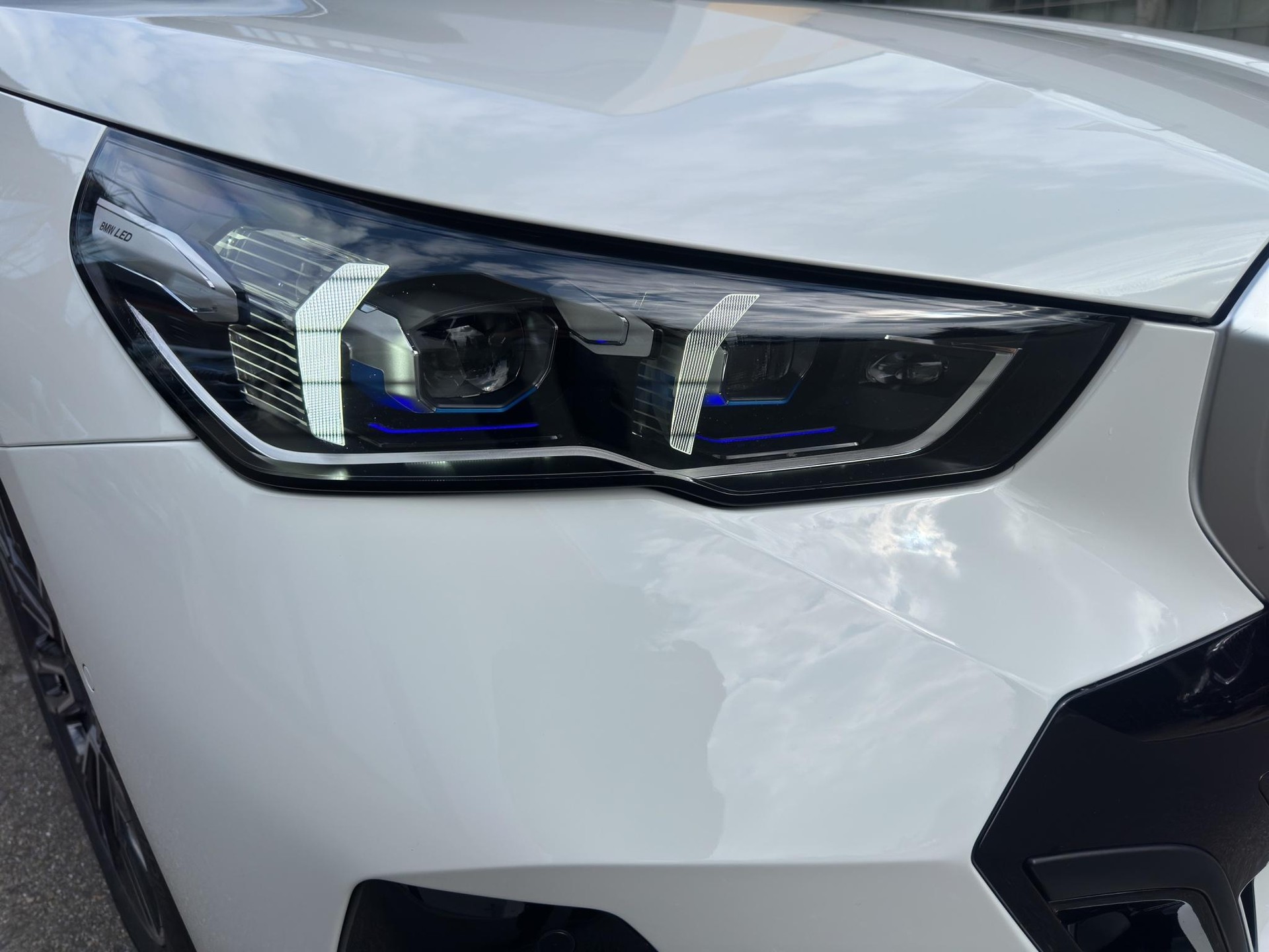 BMW 520d xDrive 48V Touring M Sport Steptronic-image-9