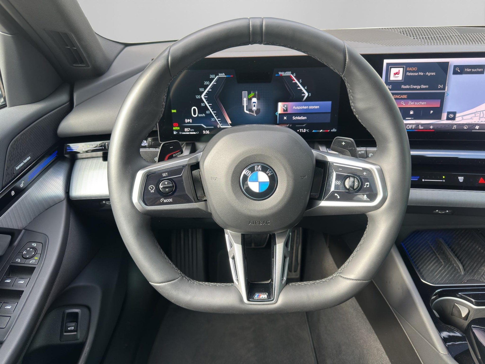 BMW 520d xDrive 48V Touring M Sport Steptronic-image-17