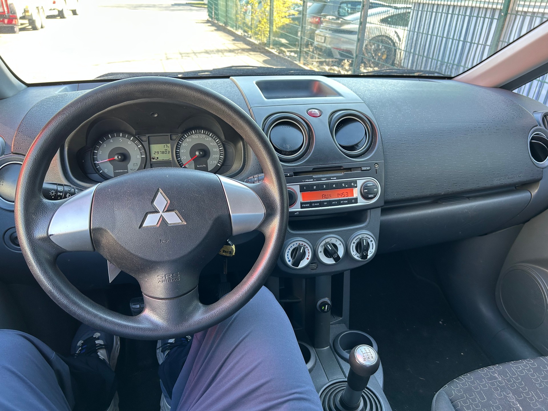 MITSUBISHI Colt 1.1 12V-image-6