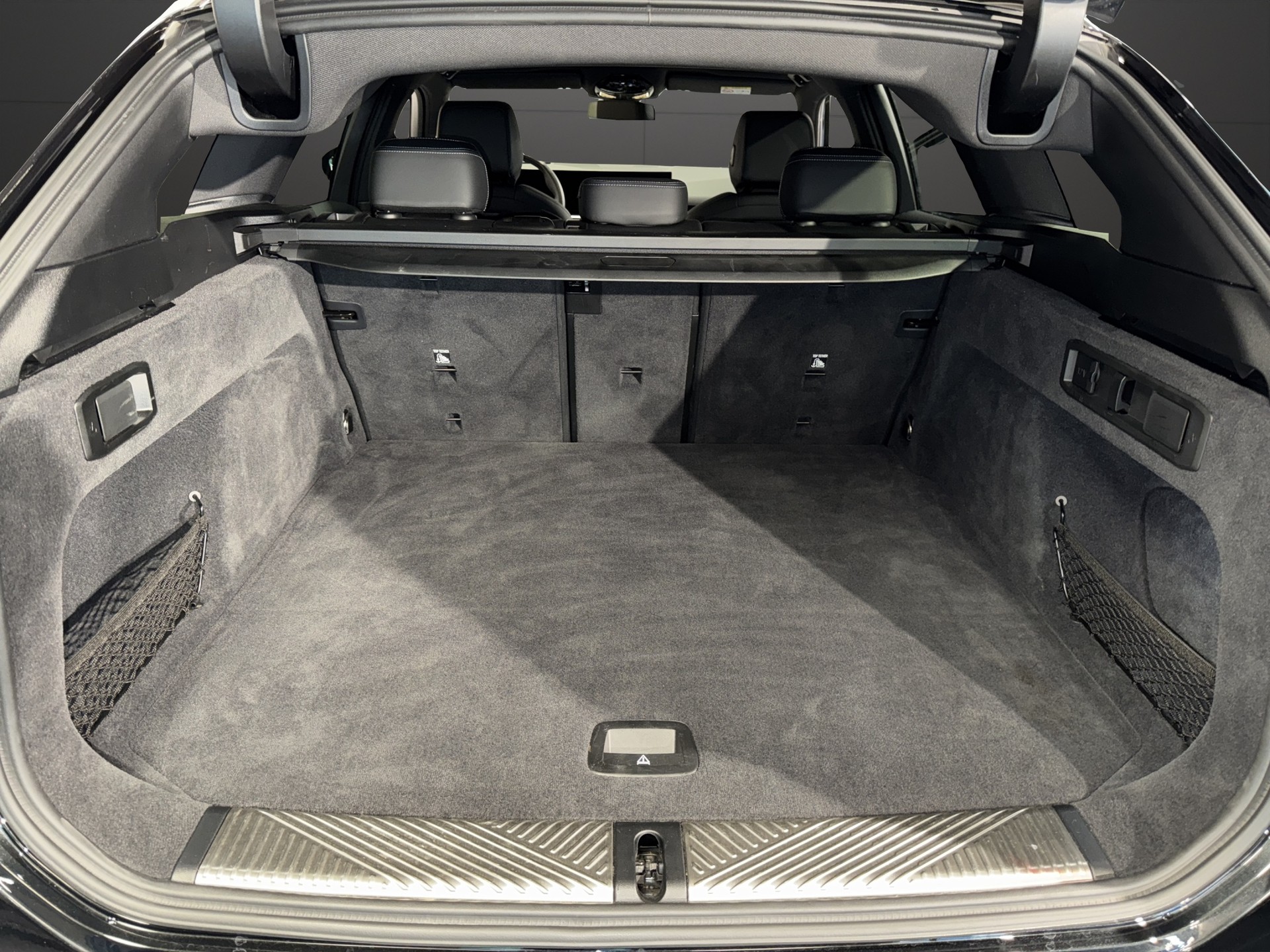 BMW 520d xDrive Touring M Sport-image-15